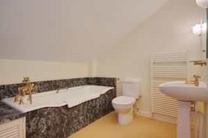 Bedroom One En-Suite- click for photo gallery